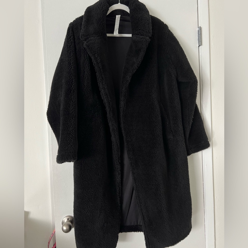 ALO Yoga Black Fuzzy Teddy Coat
